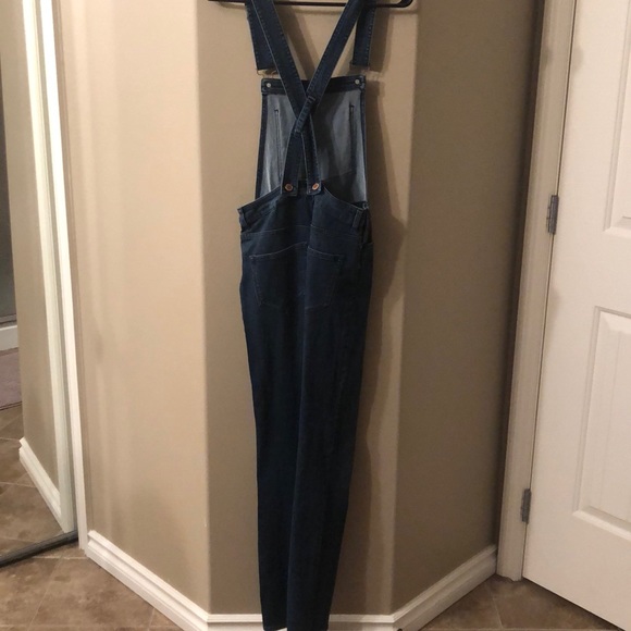 ❗️SOLD❗️H&M Denim overalls - Picture 3 of 3